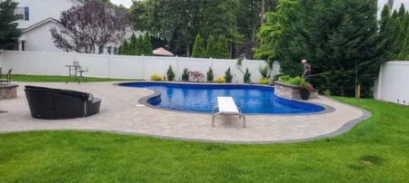 patio around the pool in 3 size paver with 6x9 border